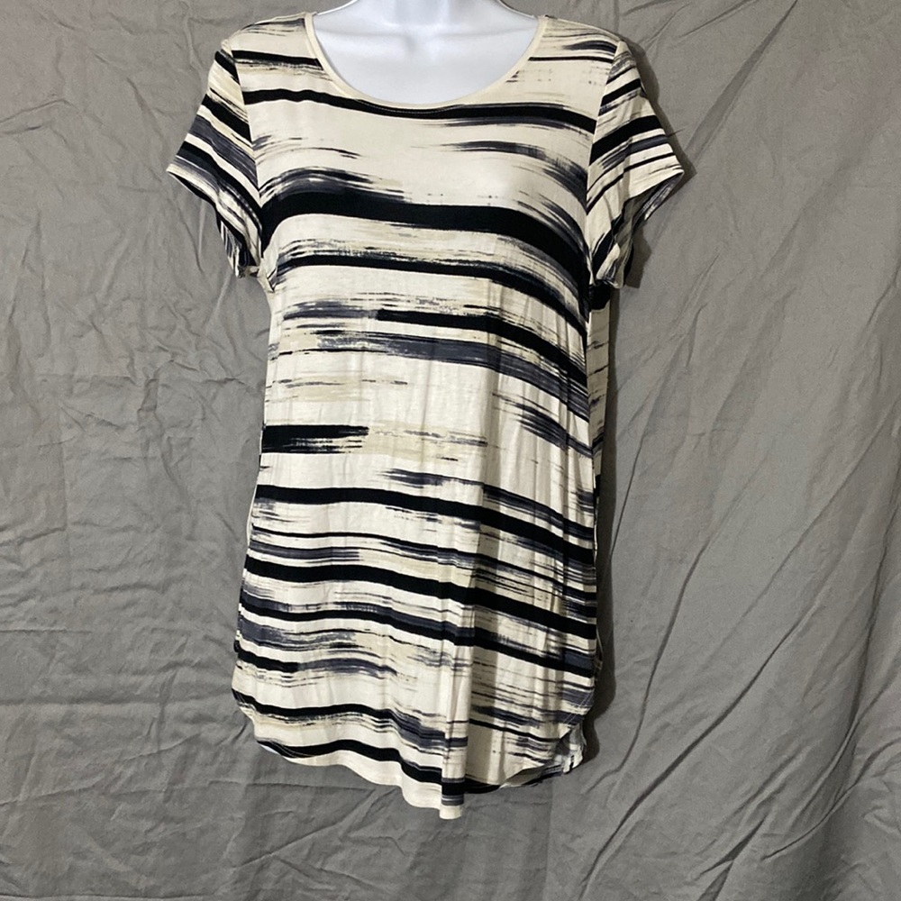 Loose casual shirt